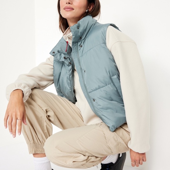 NWT OLD NAVY Quilted Puffer Vest Color Underwater - Picture 3 of 8